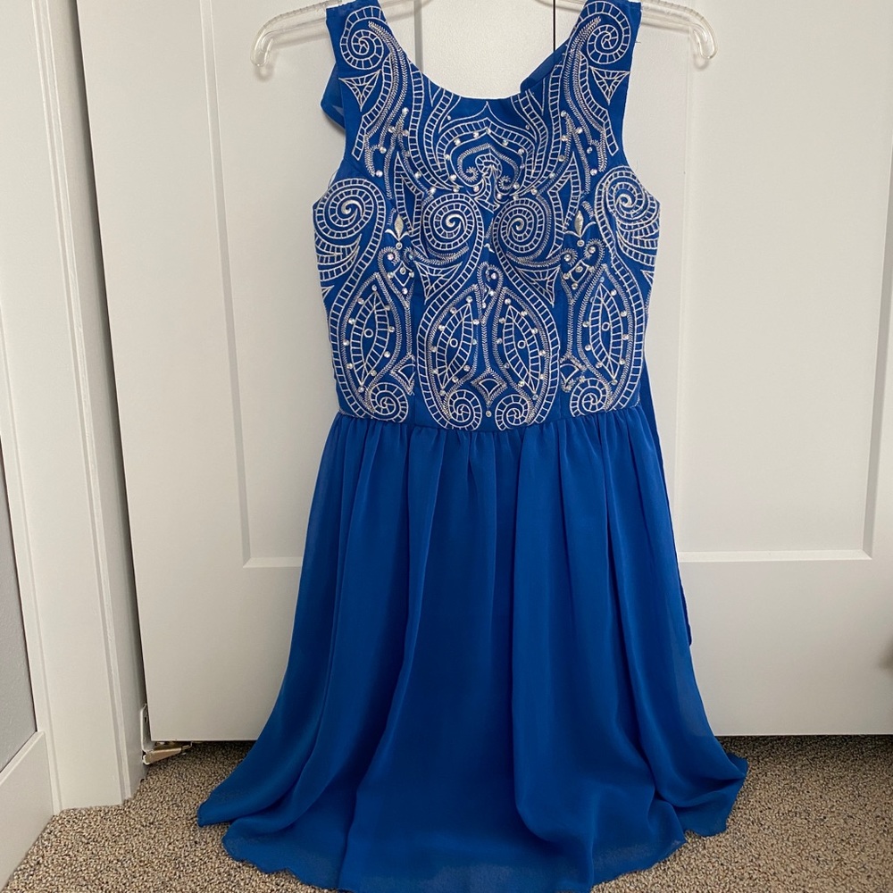 the prettiest royal blue embroidered dress